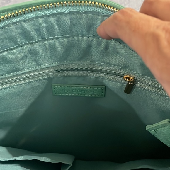 Ah-dorned turquoise purse with shorter strap - Picture 3 of 6